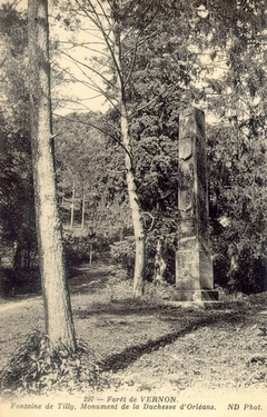 fontaine de Tilly Eure commémoration stèle