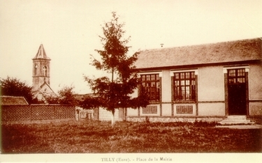 ancienne ecole arbre de la liberte